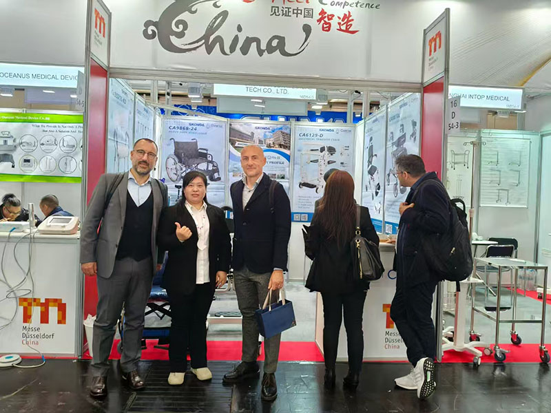 Exposition Yuteng Medical à Dubaï